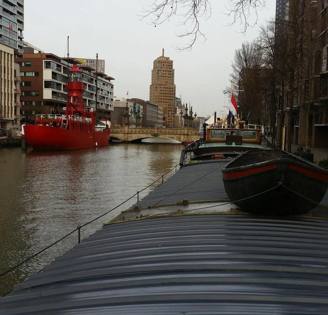 ספינת מלון Houseboat Holiday Apartments רוטרדם הולנד