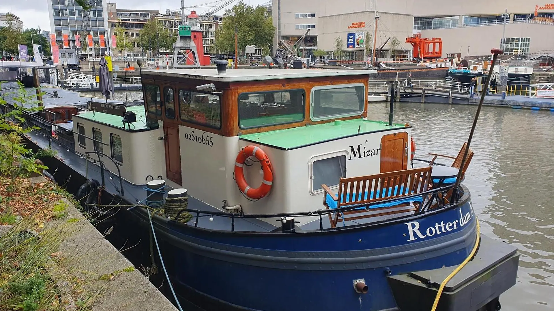 Houseboat holiday apartments Rotterdam 0*,  Nederland